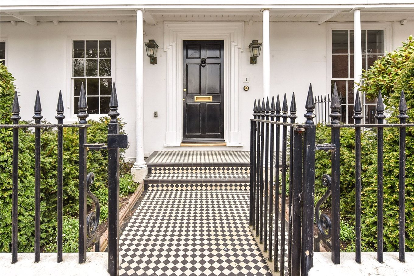 Worthing-front-door